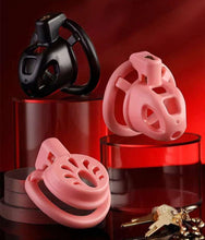 Lade das Bild in den Galerie-Viewer, 1+1 Flat & Small Chastity Cage Set