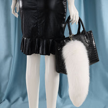 Lade das Bild in den Galerie-Viewer, Detachable Furry Tail Butt Plug