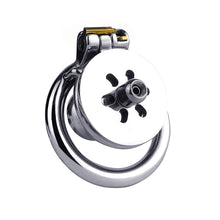 Lade das Bild in den Galerie-Viewer, Cock In Chastity With Dildo