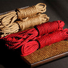 Lade das Bild in den Galerie-Viewer, Erotic Artisan Shibari Hemp Rope