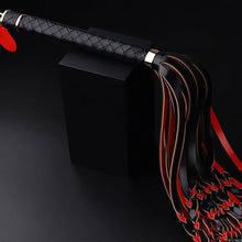 Lade das Bild in den Galerie-Viewer, The Punisher Flog Bdsm Punishment - Metalchastity