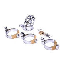 Lade das Bild in den Galerie-Viewer, Der Keuschheitskäfig aus Gittermetall ist 2,76 Zoll lang (alle 3 Ringe enthalten!)