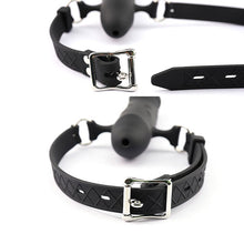 Lade das Bild in den Galerie-Viewer, Double BDSM Silicone Penis Gag
