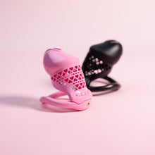 Lade das Bild in den Galerie-Viewer, Beginner 3D Printed Resin Male Chastity Cage
