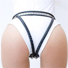 Lade das Bild in den Galerie-Viewer, Chastity Belt for Women
