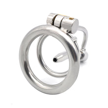 Lade das Bild in den Galerie-Viewer, Chastity Device With Urethral Tube
