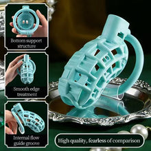 Lade das Bild in den Galerie-Viewer, Gteen Mesh ABS Chastity Device product photo - chastity device by MetalChastity
