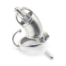 Lade das Bild in den Galerie-Viewer, Mature Metal Chastity
