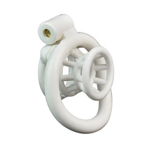 Lade das Bild in den Galerie-Viewer, Negative Fish Basket Chastity Lock
