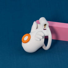 Lade das Bild in den Galerie-Viewer, White Angel Chastity Cage 4
